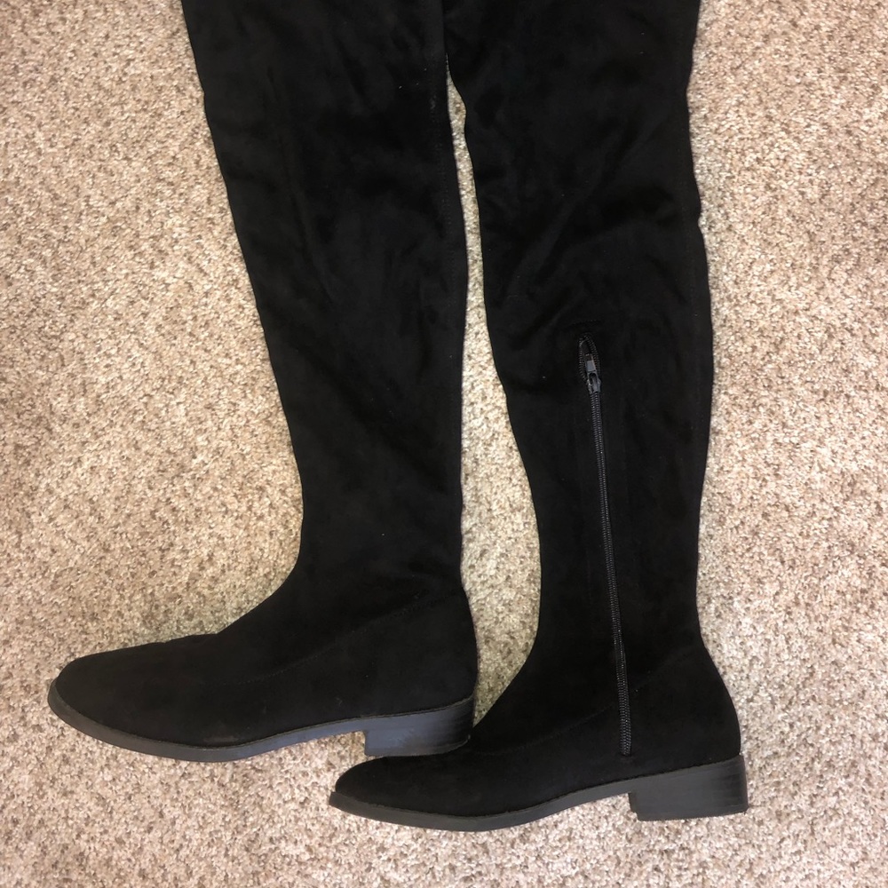 Knee High Black Boots (Tye in Back)